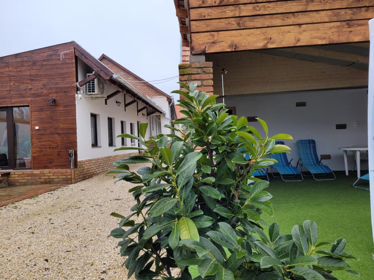 Vegvari Vendeghaz Magyarbóly Exteriér fotografie
